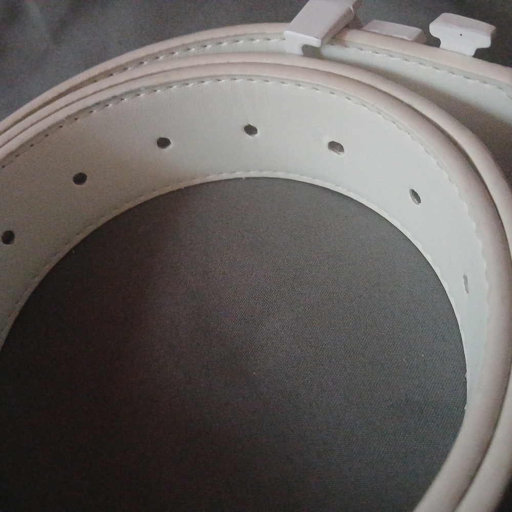 Louis Vuitton White Monogram Belt - Picture 5 of 6